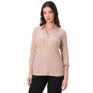 Alternative view of Polo Magaly